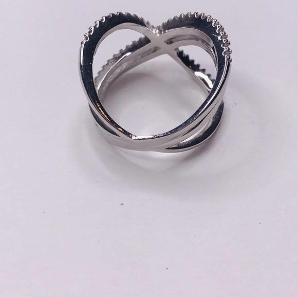 Infinity Ring Size 9 Silver Tone Rhinestone Stamped CNGM - Picture 5 of 7